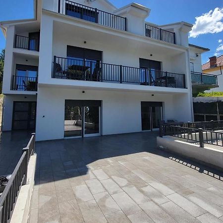 Fantasia Del Mare Apartment And Rooms 드라말리 외부 사진