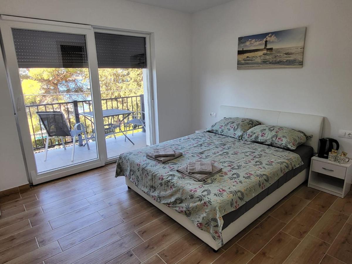 Fantasia Del Mare Apartment And Rooms 드라말리 외부 사진