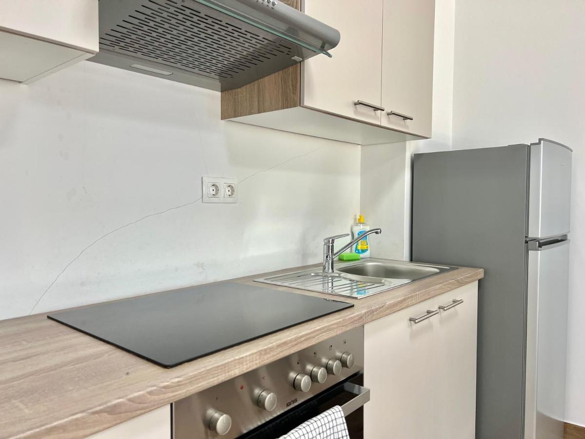 Fantasia Del Mare Apartment And Rooms 드라말리 외부 사진