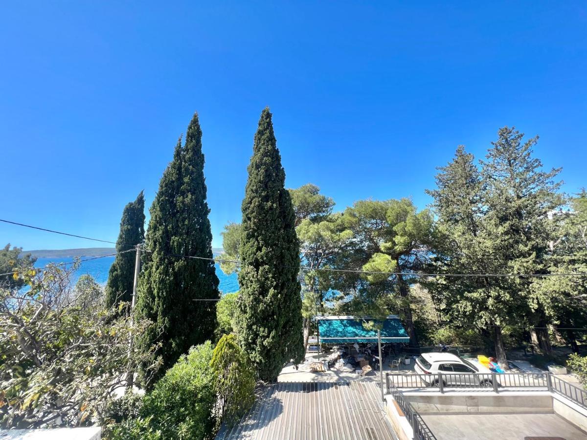 Fantasia Del Mare Apartment And Rooms 드라말리 외부 사진