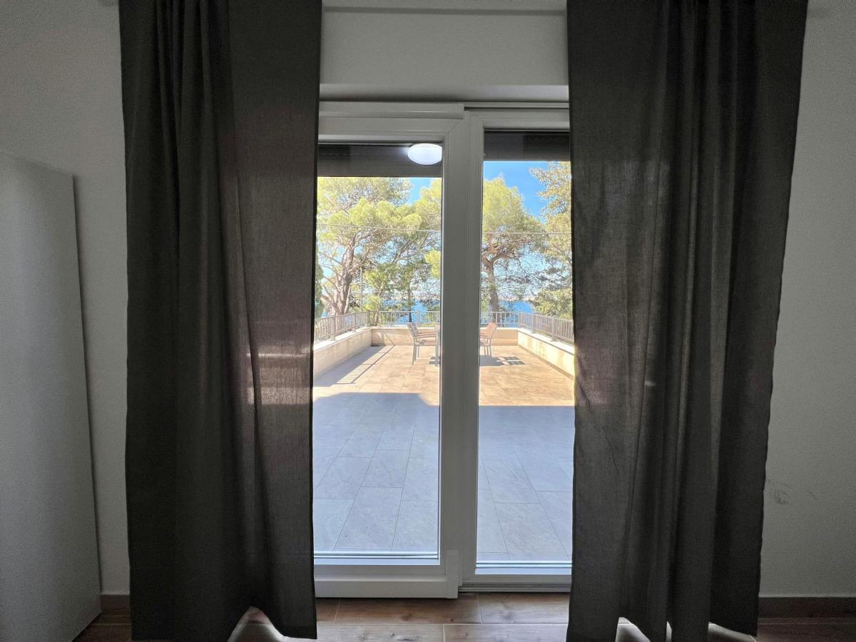 Fantasia Del Mare Apartment And Rooms 드라말리 외부 사진